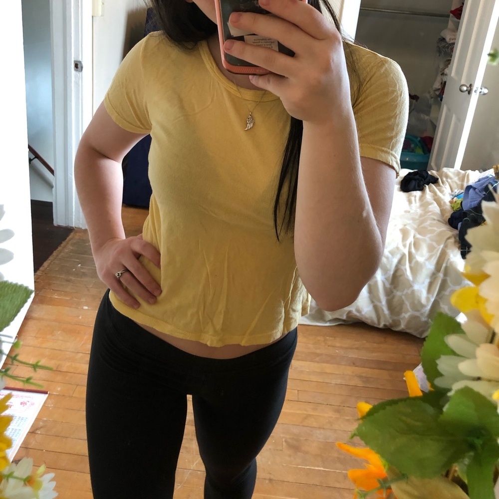 Brandy Melville yellow crop tee